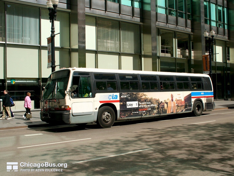 Bus #4525 at Dearborn and Monroe, working route #22 Clark, on May 18, 2007.